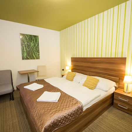 Hotel Rezidence Fami Deluxe Design Staré Splavy Zewnętrze zdjęcie