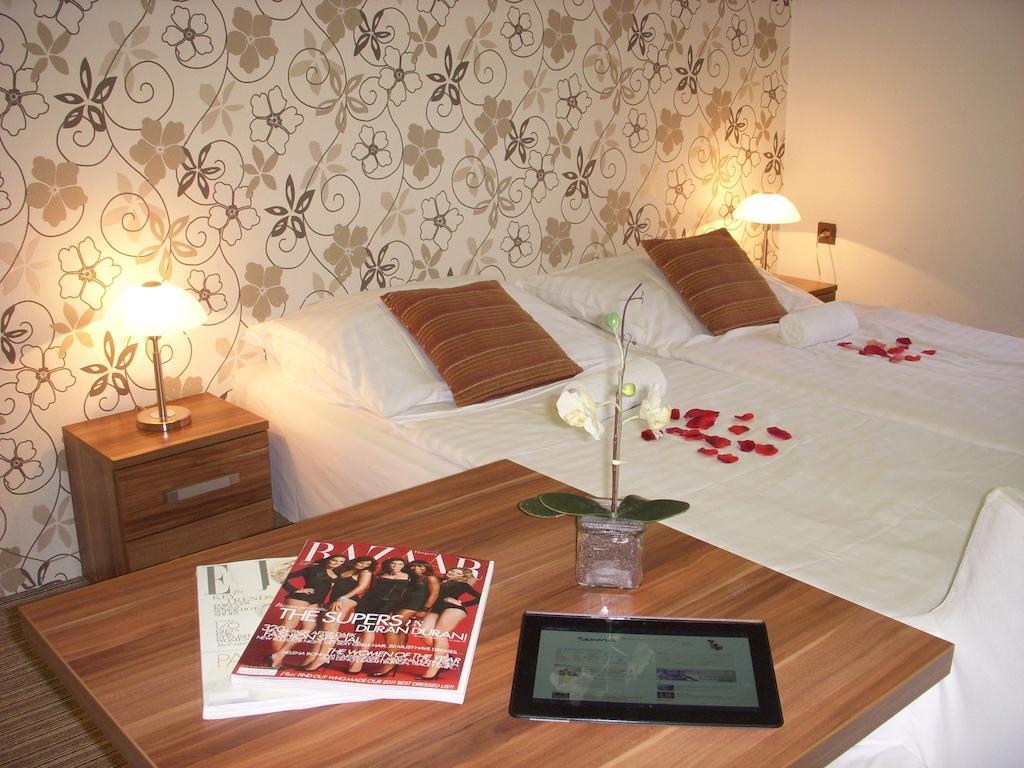 Hotel Rezidence Fami Deluxe Design Staré Splavy Pokój zdjęcie